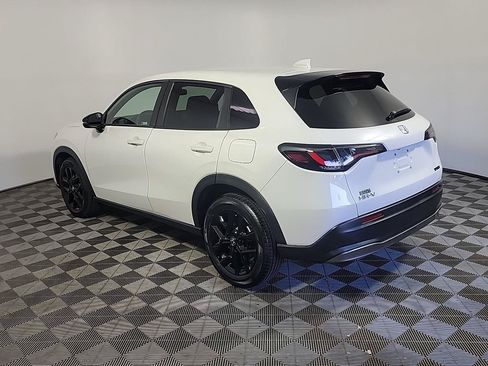 Certified 2024 Honda HR-V Sport image 9