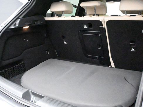 Used 2020 Mercedes-Benz GLA 250 4MATIC image 12