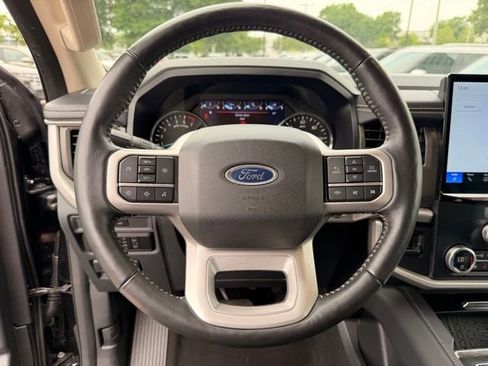 Used 2024 Ford Expedition Max XLT RWD image 13