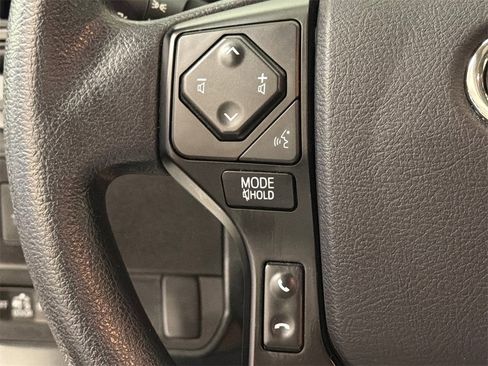 Used 2022 Toyota Tacoma SR image 31