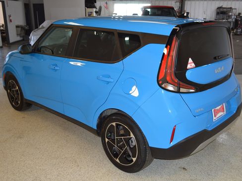 Used 2023 Kia Soul EX image 5