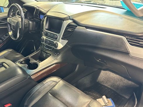Used 2019 GMC Yukon SLT AWD/4WD image 36