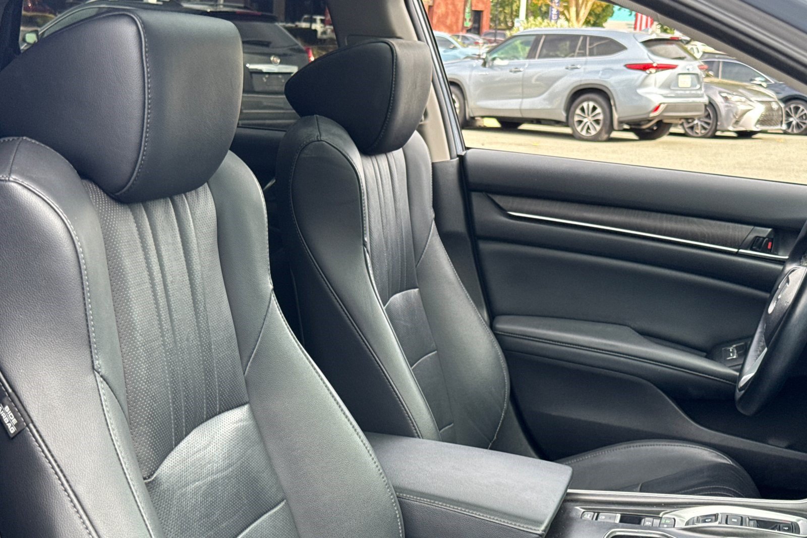 Used 2022 Honda Accord Touring image 32