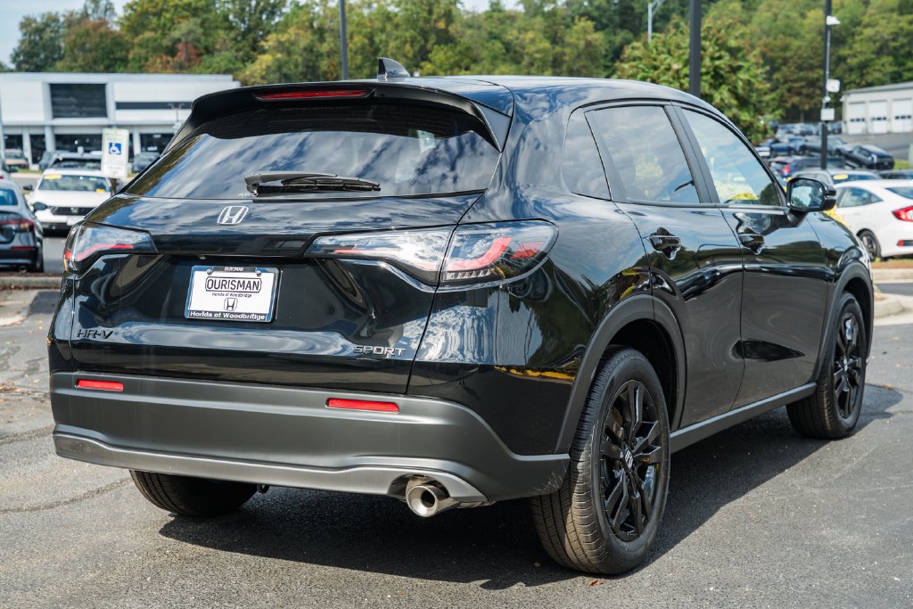 Used 2027 Honda HR-V Sport image 4
