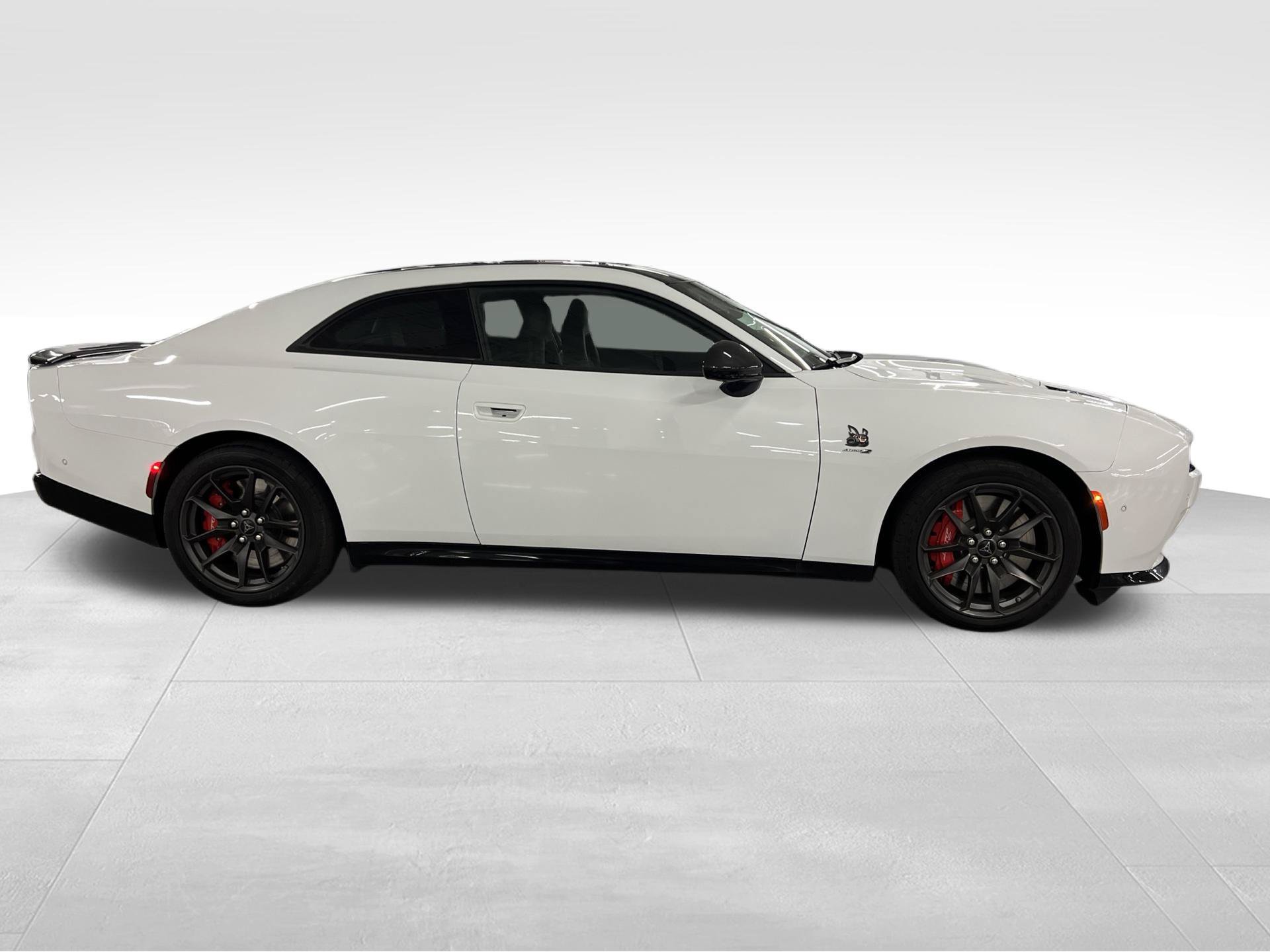 Used 2024 Dodge Charger Daytona Scat Pack w/ Plus Group AWD/4WD image 4