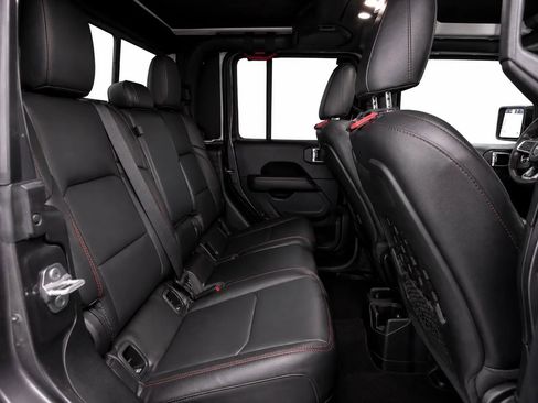 Used 2020 Jeep Gladiator Rubicon w/ Dual Top Group AWD/4WD image 12