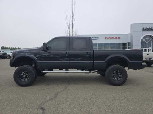 Used 2005 Ford F250 XL AWD/4WD image 2