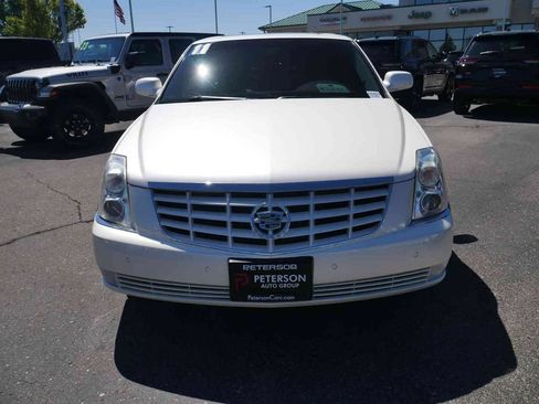 Used 2011 Cadillac DTS Premium FWD image 2