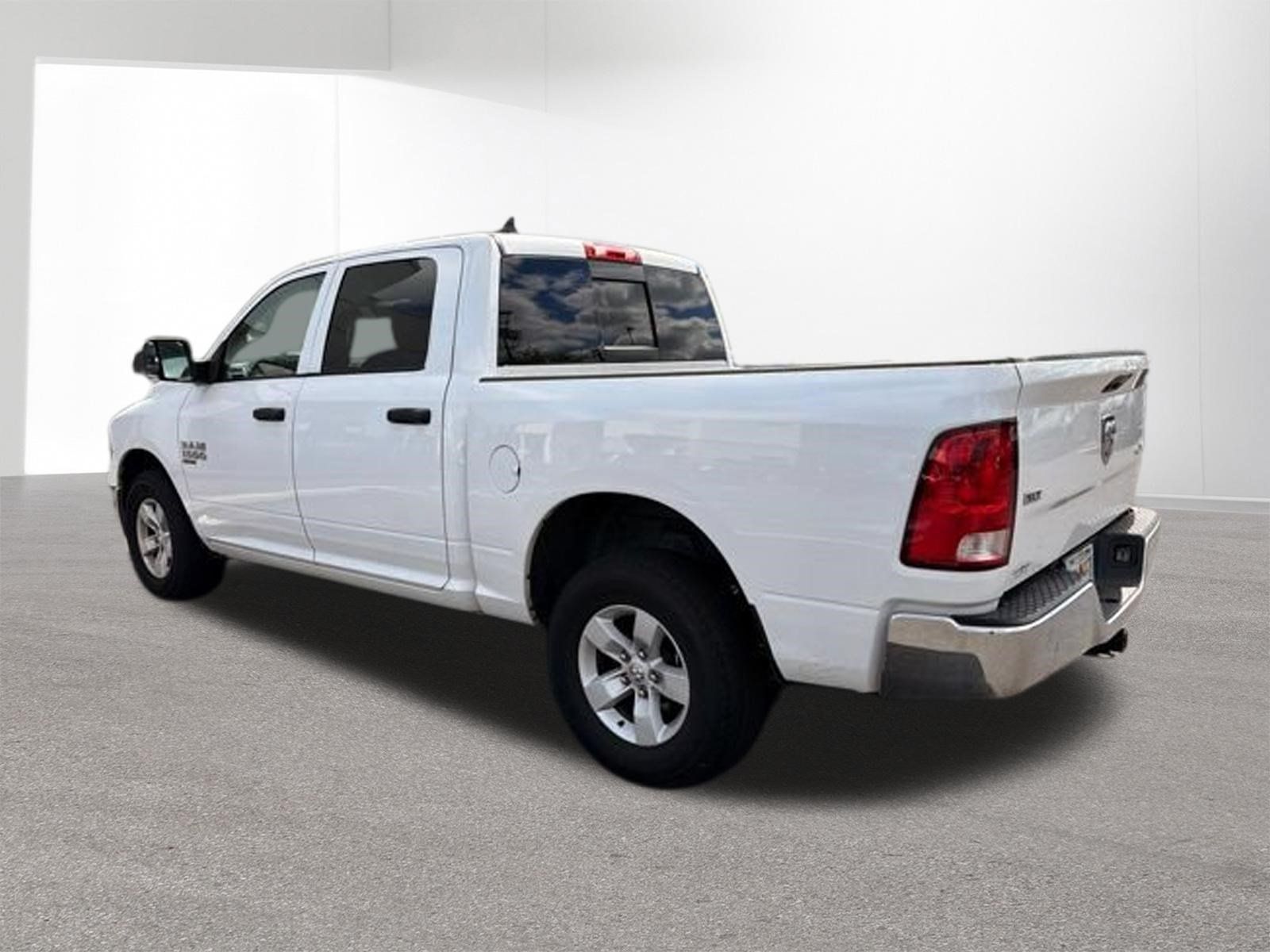 Used 2023 RAM 1500 Classic SLT w/ Trailer & Traction Group AWD/4WD image 29