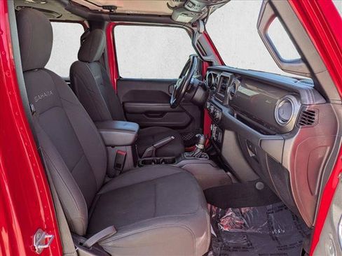 Used 2020 Jeep Wrangler Unlimited Sahara AWD/4WD image 19