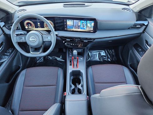 New 2026 Nissan Kicks SR FWD image 10