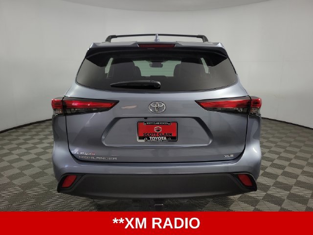 Used 2021 Toyota Highlander XLE FWD image 7