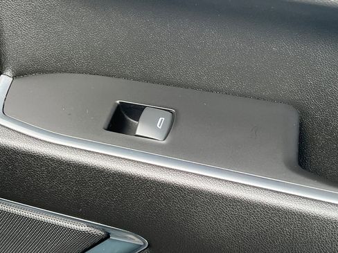 Used 2023 GMC Sierra 1500 Elevation image 20