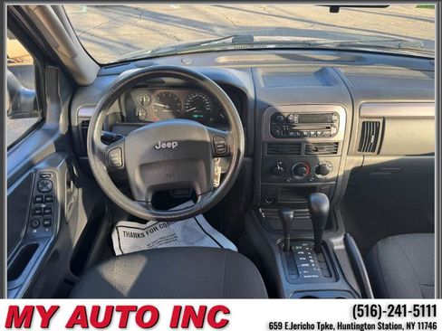 Used 2004 Jeep Grand Cherokee Laredo w/ Convenience Group image 12