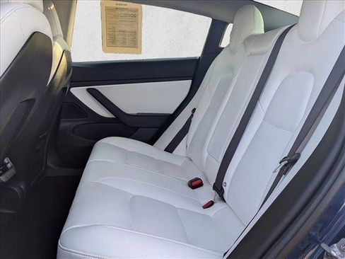 Used 2018 Tesla Model 3 Long Range image 19