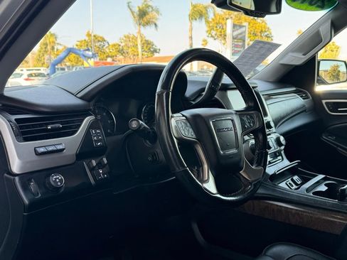 Used 2019 GMC Yukon Denali w/ Open Road Package RWD image 11
