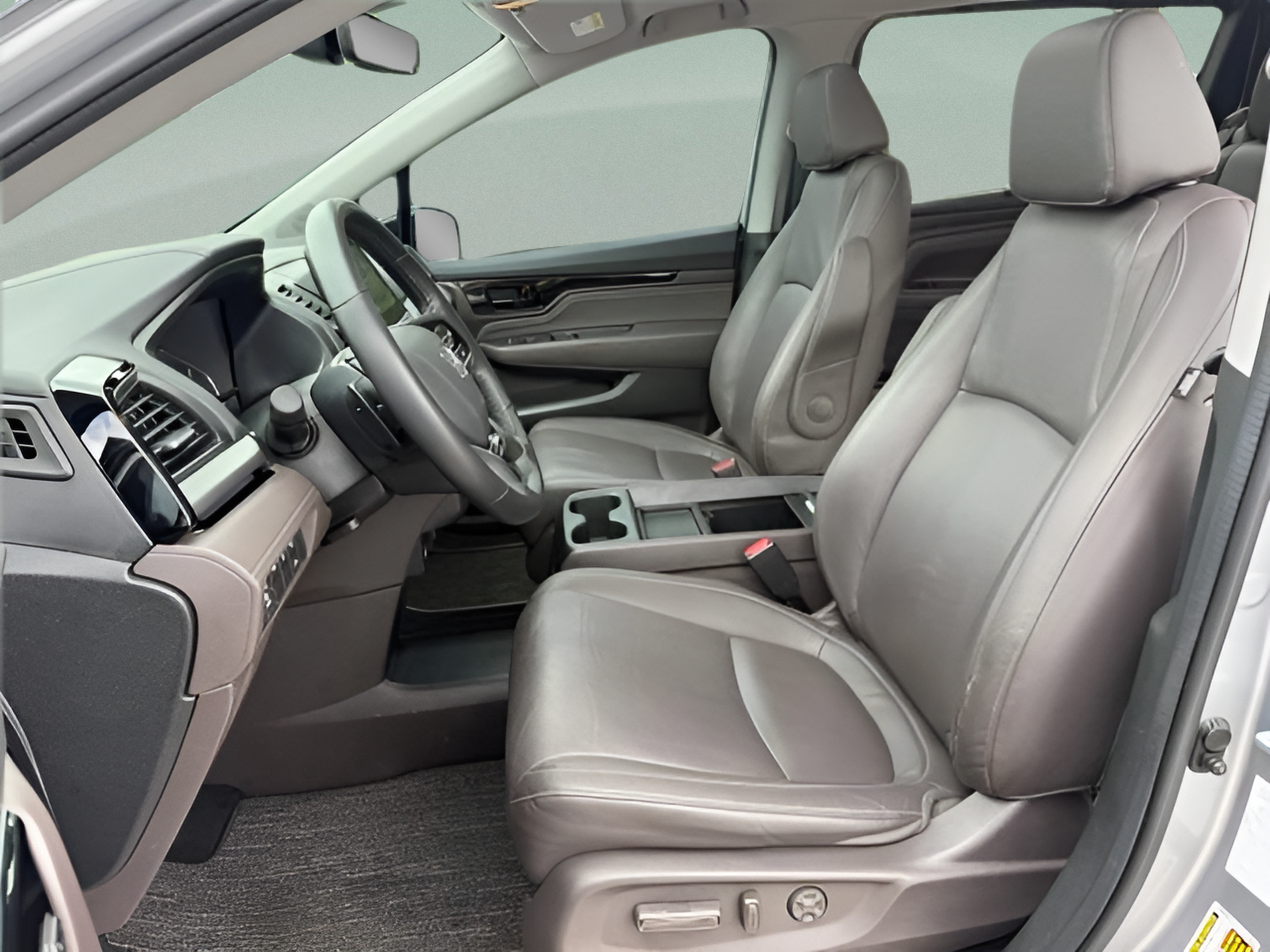 Certified 2024 Honda Odyssey Touring image 22