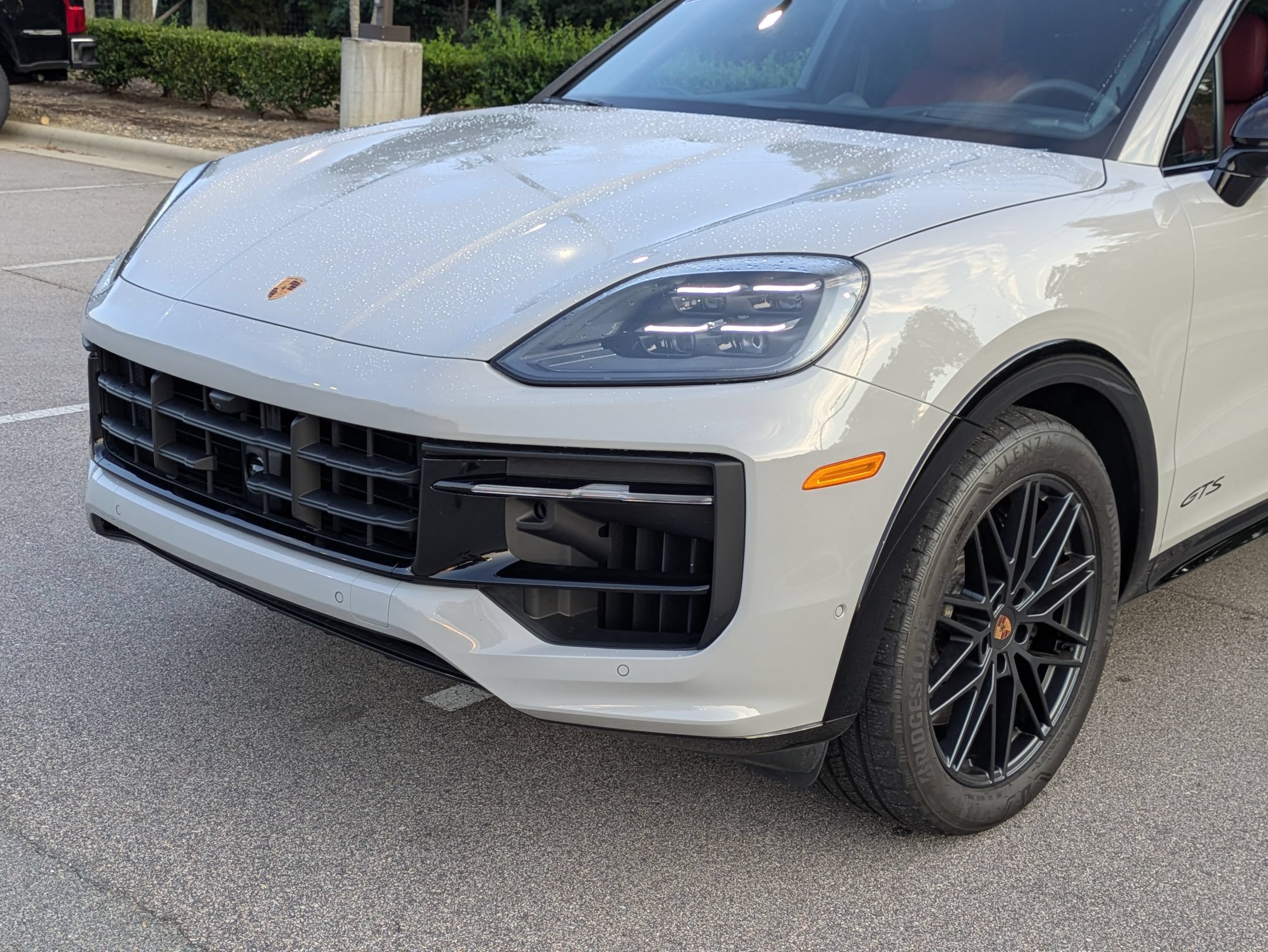 Used 2025 Porsche Cayenne GTS AWD/4WD image 10