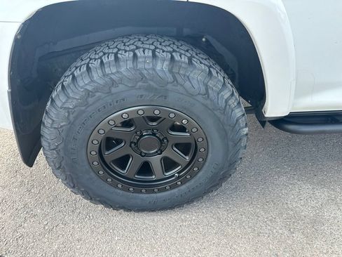 Used 2021 Toyota 4Runner TRD Off-Road Premium w/ Moonroof Package AWD/4WD image 13