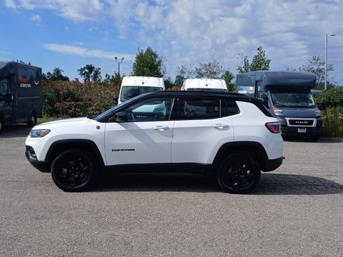 Used 2023 Jeep Compass Trailhawk AWD/4WD image 4