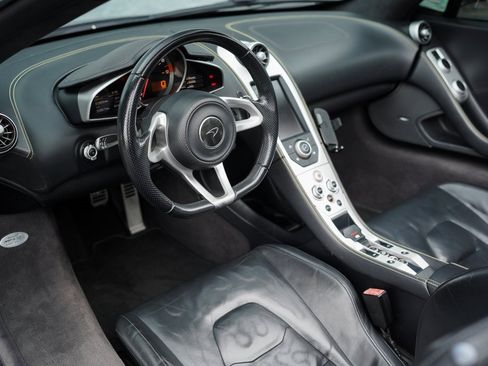 Used 2013 McLaren MP4-12C Spider image 22