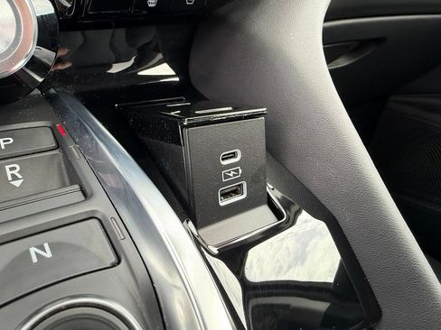 Certified 2026 Acura MDX w/ Technology Package FWD image 31