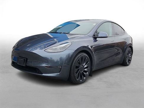 Used 2022 Tesla Model Y Performance image 3