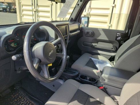 Used 2009 Jeep Wrangler X image 6