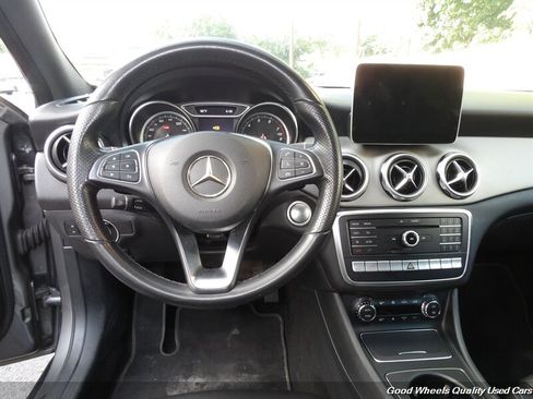 Used 2020 Mercedes-Benz GLA 250 4MATIC image 13