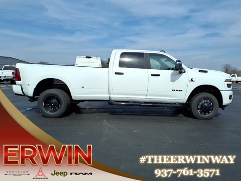 New 2026 RAM 3500 Big Horn AWD/4WD image 6