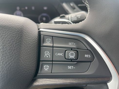 New 2026 Jeep Grand Cherokee L Limited RWD image 40
