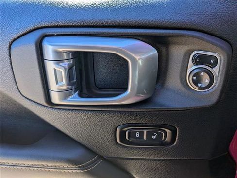 Used 2024 Jeep Wrangler Unlimited Rubicon 392 image 15