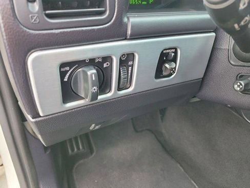 Used 2003 Ford Thunderbird Deluxe RWD image 15