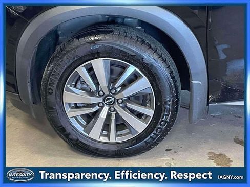 Certified 2024 Nissan Pathfinder SL AWD/4WD image 9