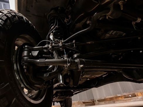 Used 2022 Ford F250 Platinum w/ FX4 Off-Road Package image 13