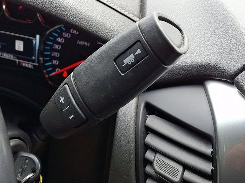 Used 2019 Chevrolet Suburban LT AWD/4WD image 14