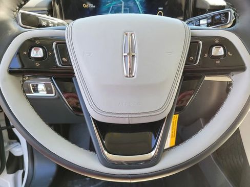 New 2026 Lincoln Aviator Reserve image 19