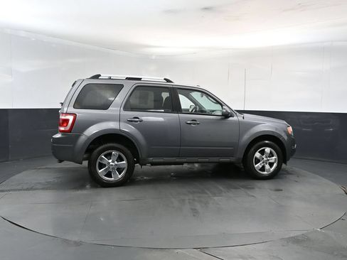 Used 2010 Ford Escape Limited AWD/4WD image 6