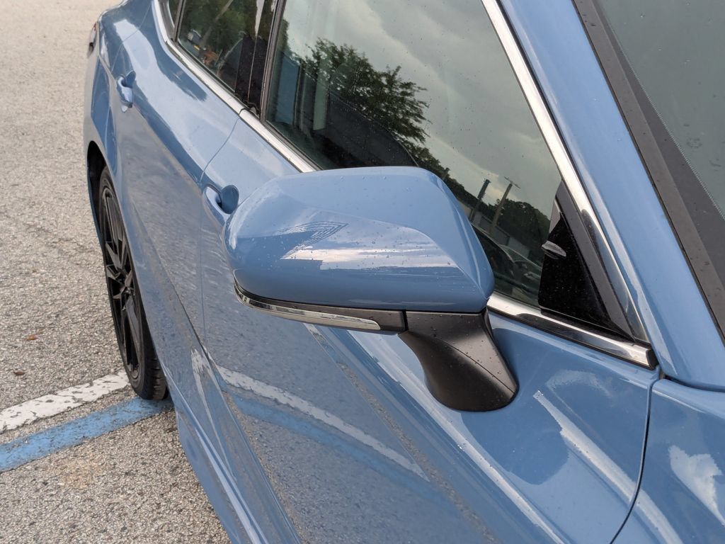 Used 2024 Toyota Camry XSE FWD image 11