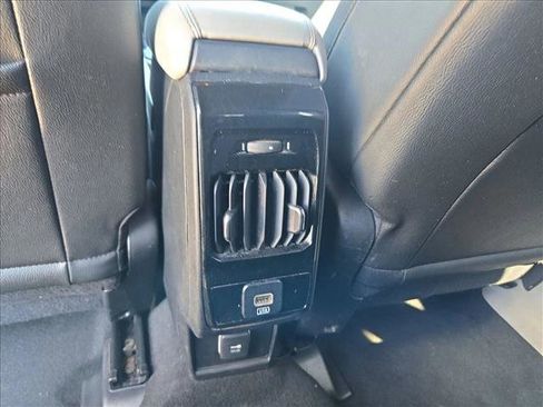 Used 2024 Jeep Compass Limited w/ Sun and Sound Group image 16