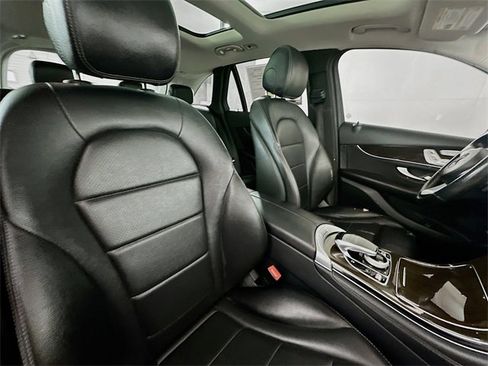 Used 2016 Mercedes-Benz GLC 300 4MATIC w/ Multimedia Package image 29