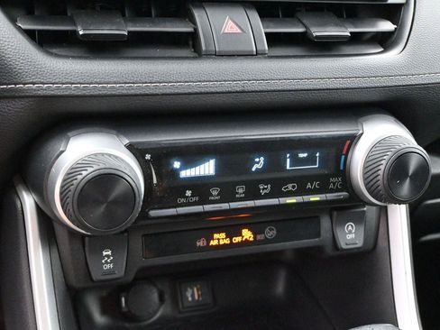 Used 2024 Toyota RAV4 LE FWD image 21