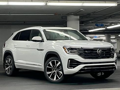 New 2026 Volkswagen Atlas Cross Sport SEL Premium R-Line AWD/4WD image 2