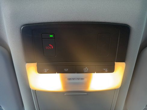 Used 2023 Nissan Rogue SV AWD/4WD image 18