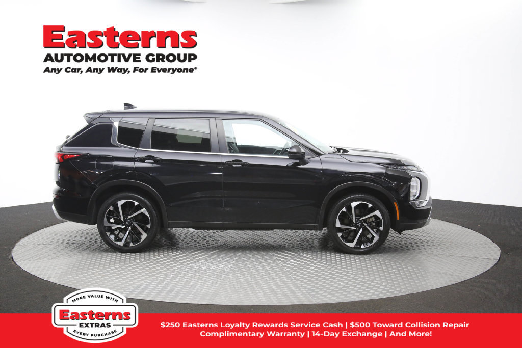 Used 2024 Mitsubishi Outlander SE FWD image 45