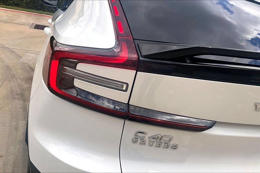 Certified 2023 Volvo C40 P8 Recharge Plus w/ Protection Package Premier AWD/4WD image 40