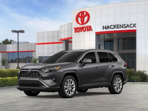 Used 2025 Toyota RAV4 XLE Premium image 2