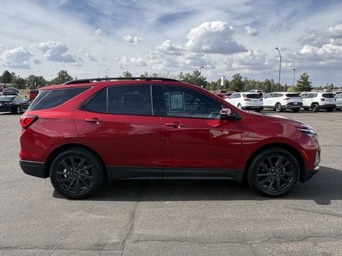 Used 2024 Chevrolet Equinox RS w/ RS Leather Package image 7