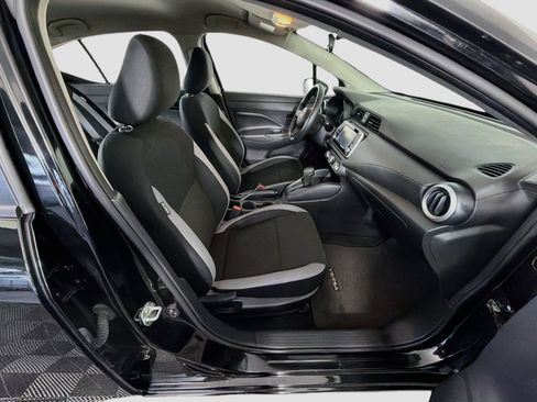 Used 2025 Nissan Versa S FWD image 30