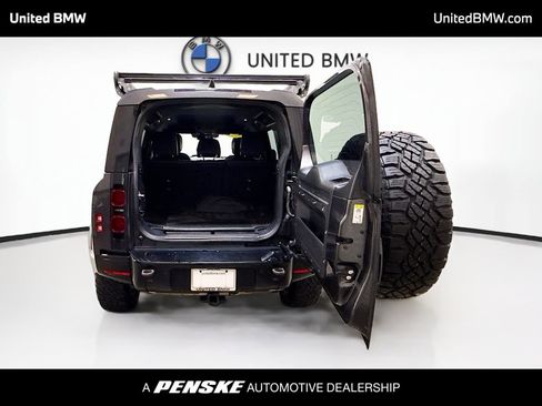 Used 2022 Land Rover Defender 110 X-Dynamic HSE AWD/4WD image 14